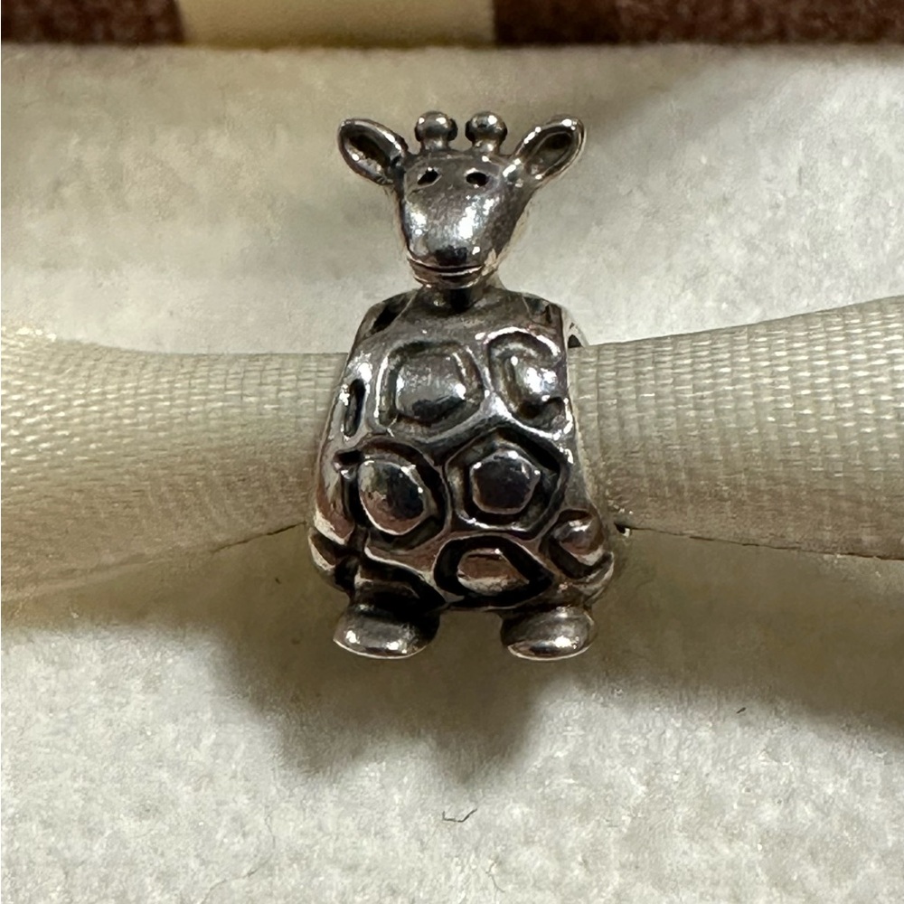 Authentic Pandora Sterling Silver Giraffe Charm! 790274 (retired)